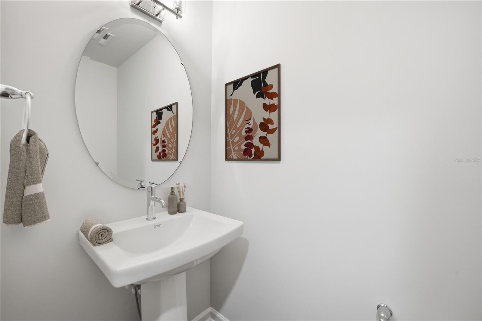 5517 COMPASS ROSE WAY — photo 32