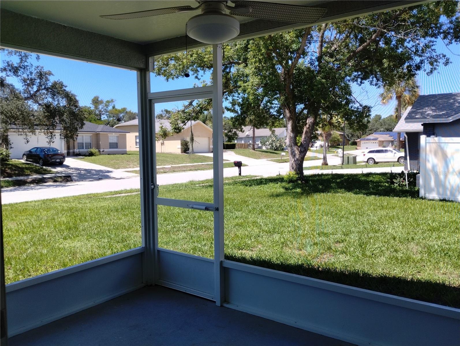 10114 BRIAR CIR — photo 22