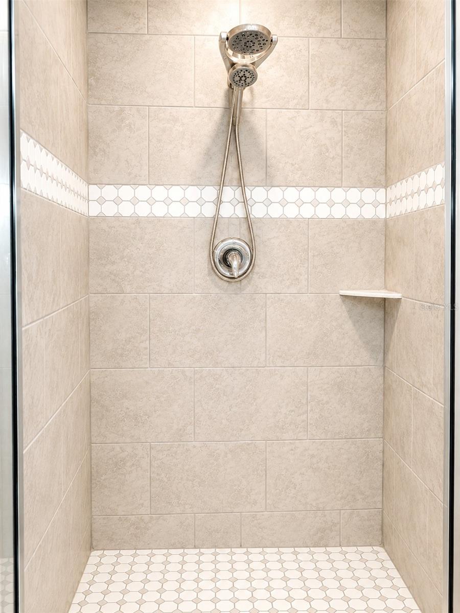 10114 BRIAR CIR — photo 11