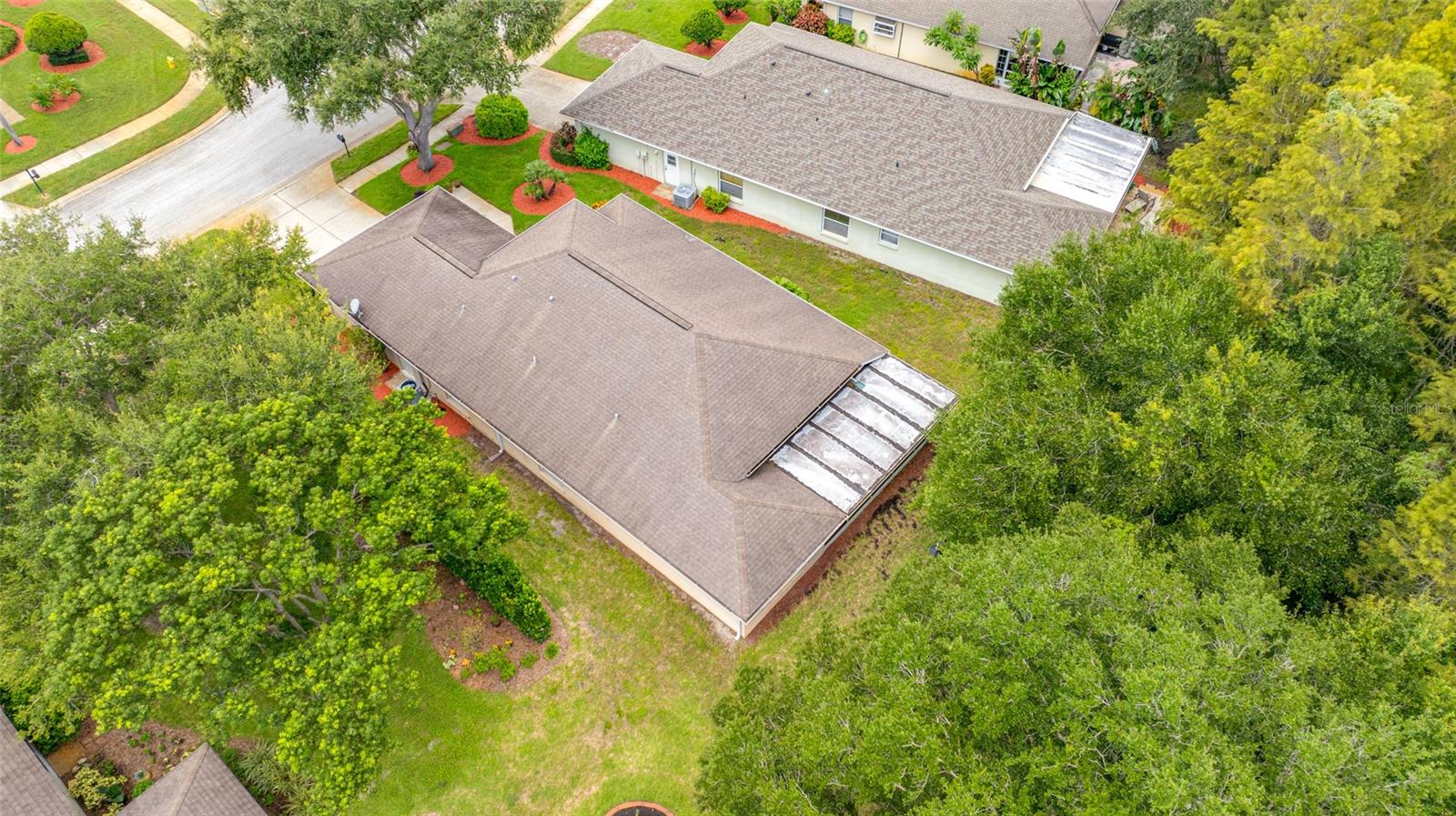 1044 DALESIDE LN — photo 38