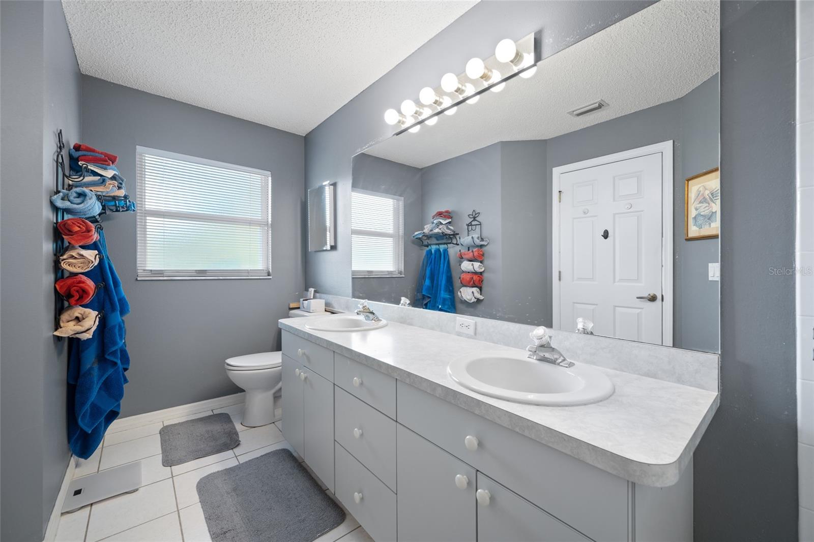 1044 DALESIDE LN — photo 27