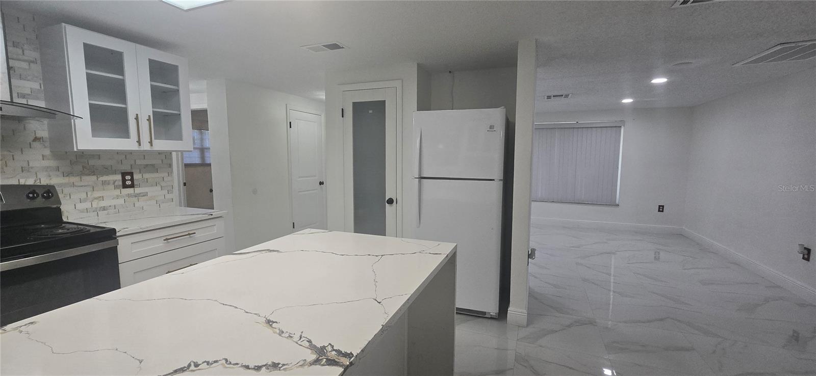 6954 STONE RD — photo 8