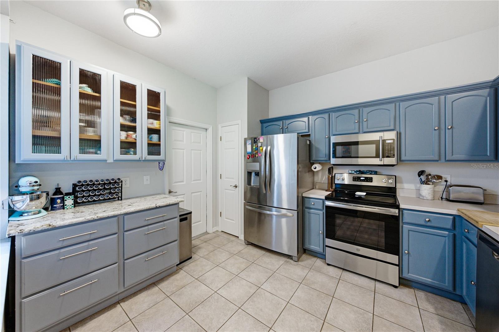 2405 EARLSWOOD CT — photo 5