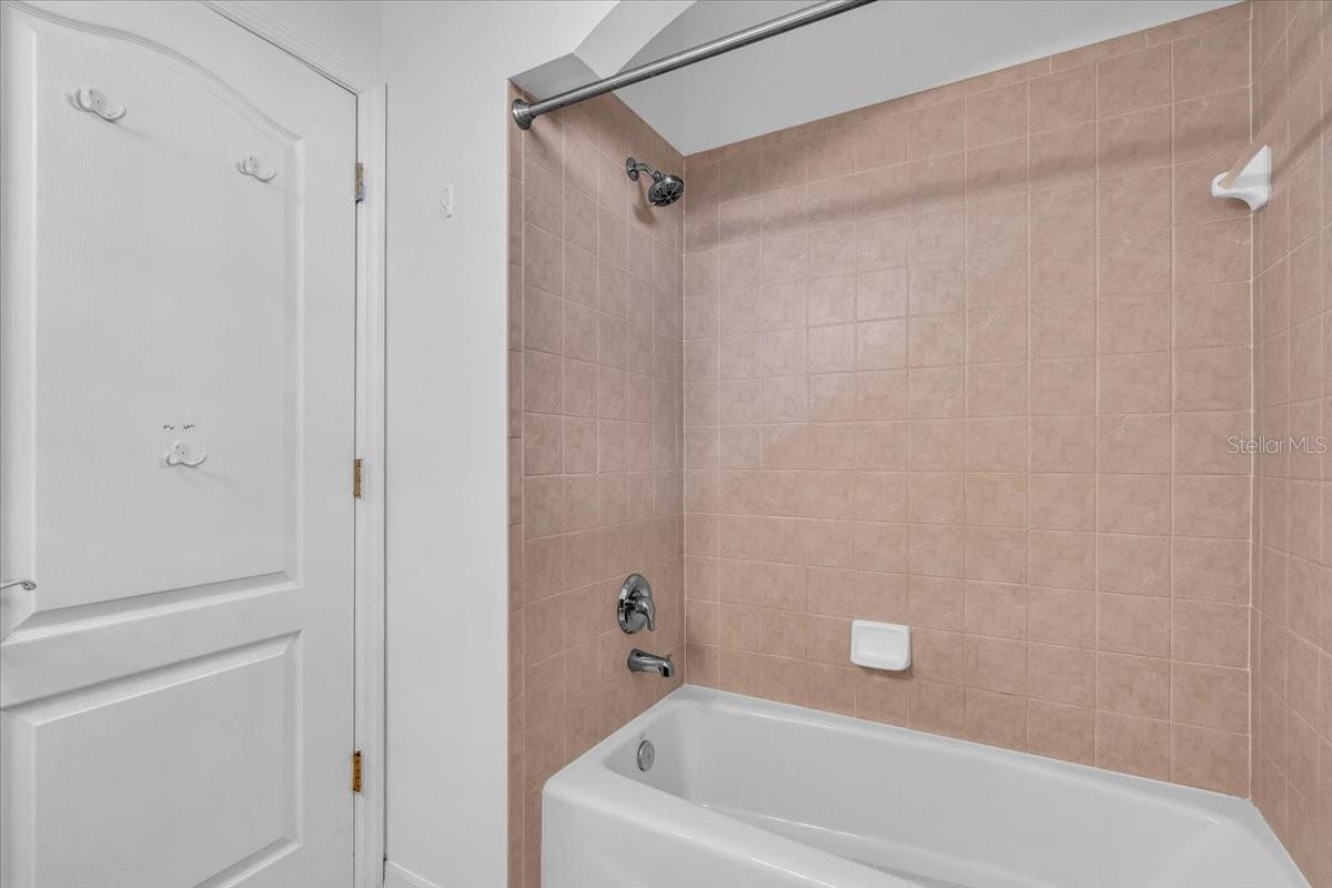 6393 ROOKERY CIR — photo 15