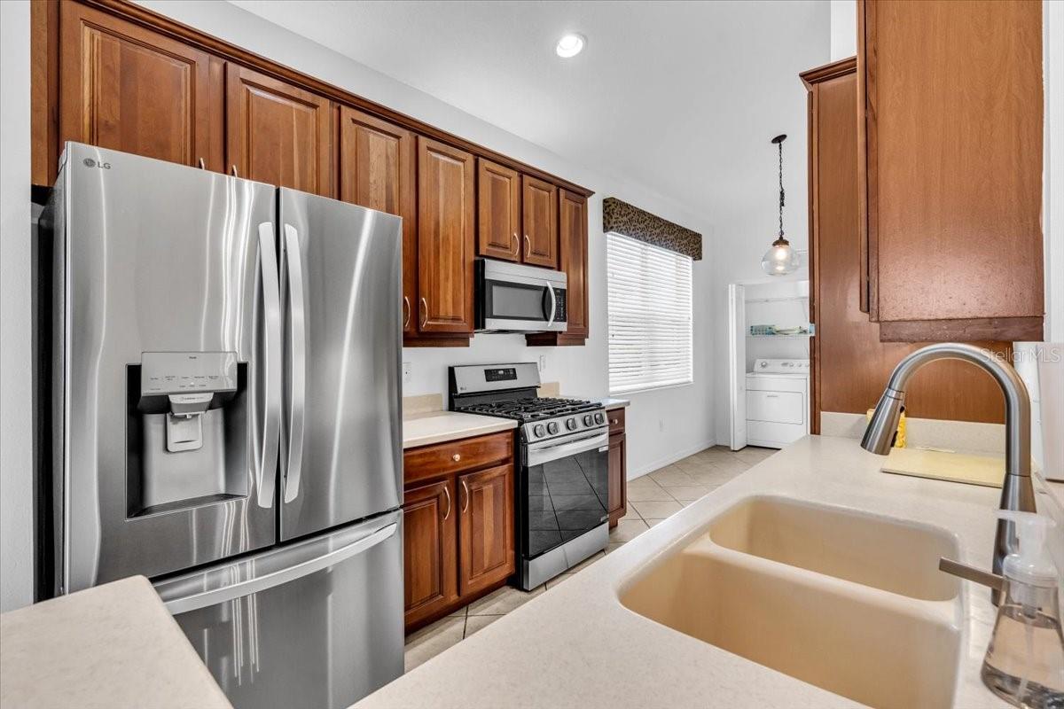 6393 ROOKERY CIR — photo 10