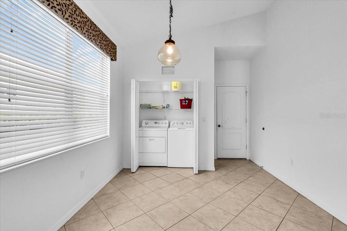 6393 ROOKERY CIR — photo 11