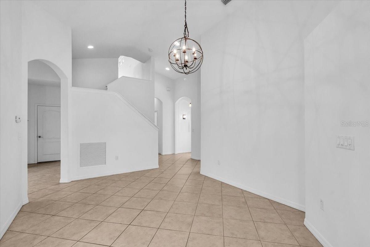 6393 ROOKERY CIR — photo 6