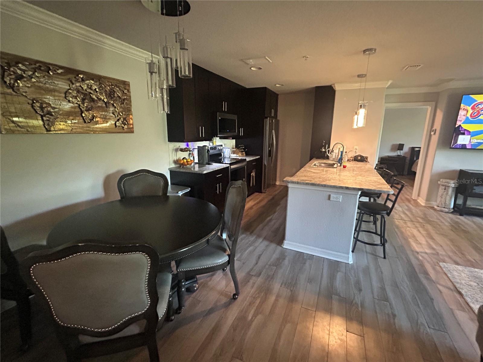 5111 ROYAL PALMS WAY #202 — photo 9