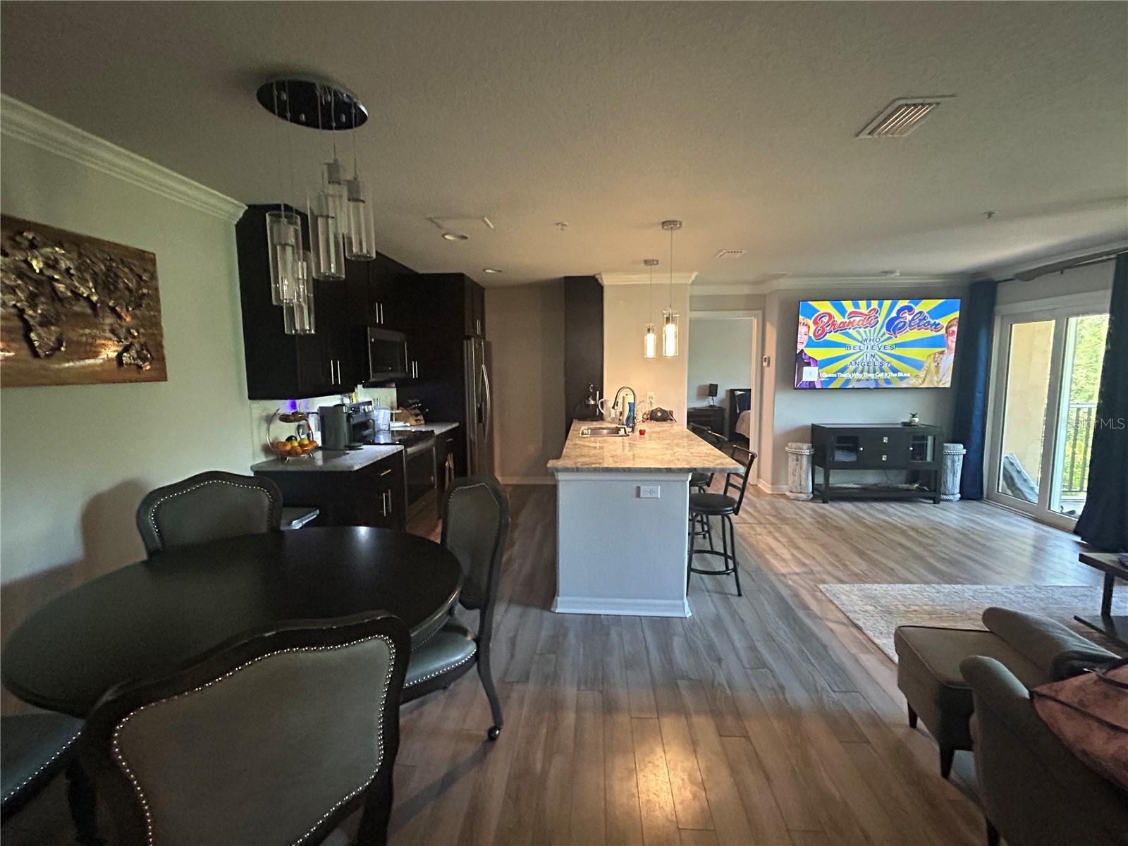 5111 ROYAL PALMS WAY #202 — photo 3