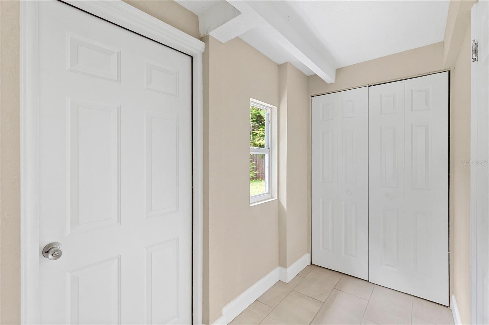 118 DAVID AVE — photo 29