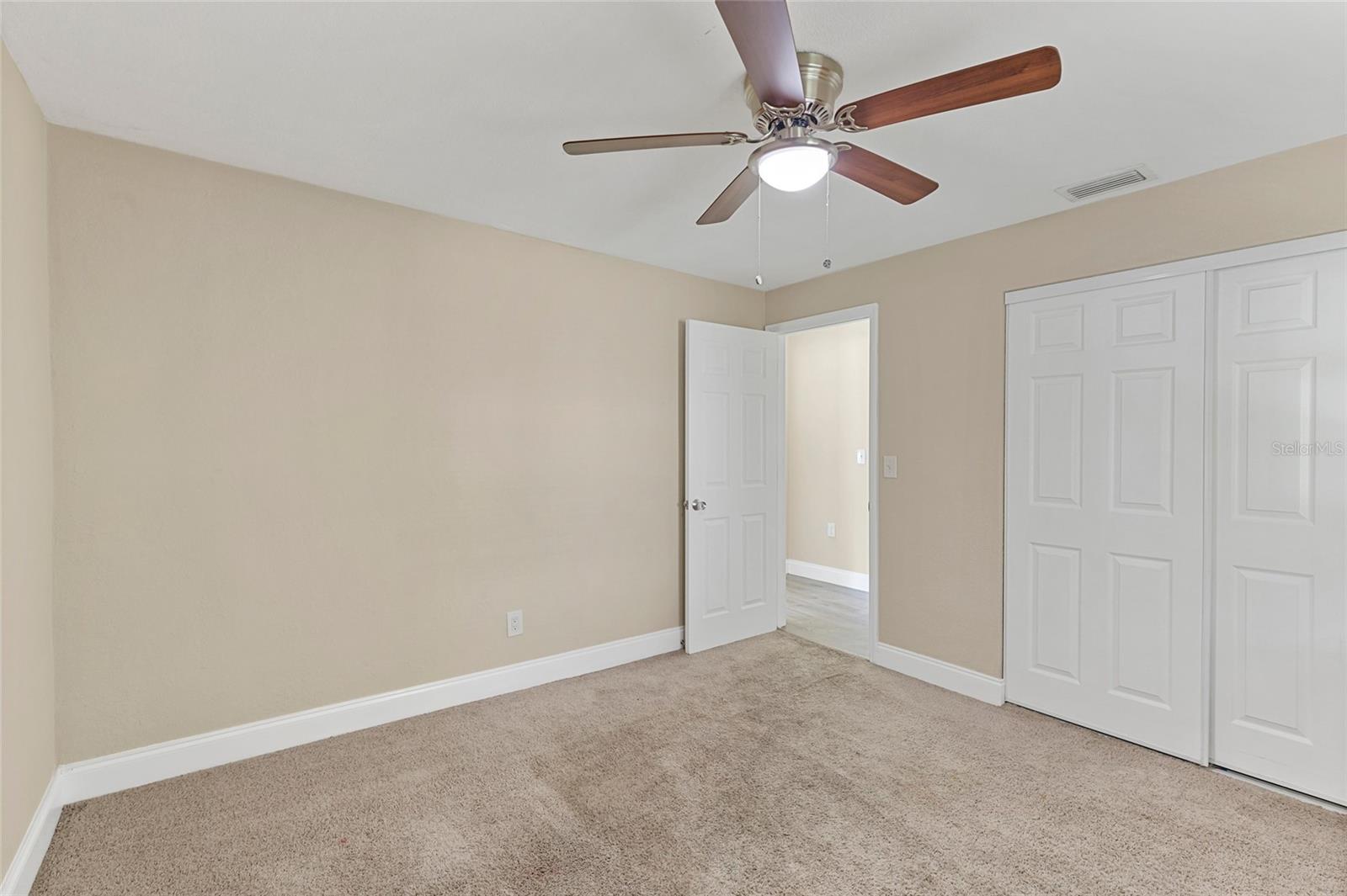 118 DAVID AVE — photo 22
