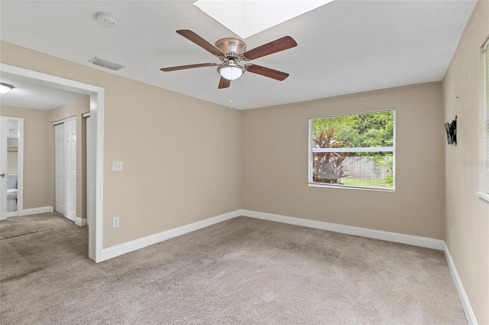 118 DAVID AVE — photo 28