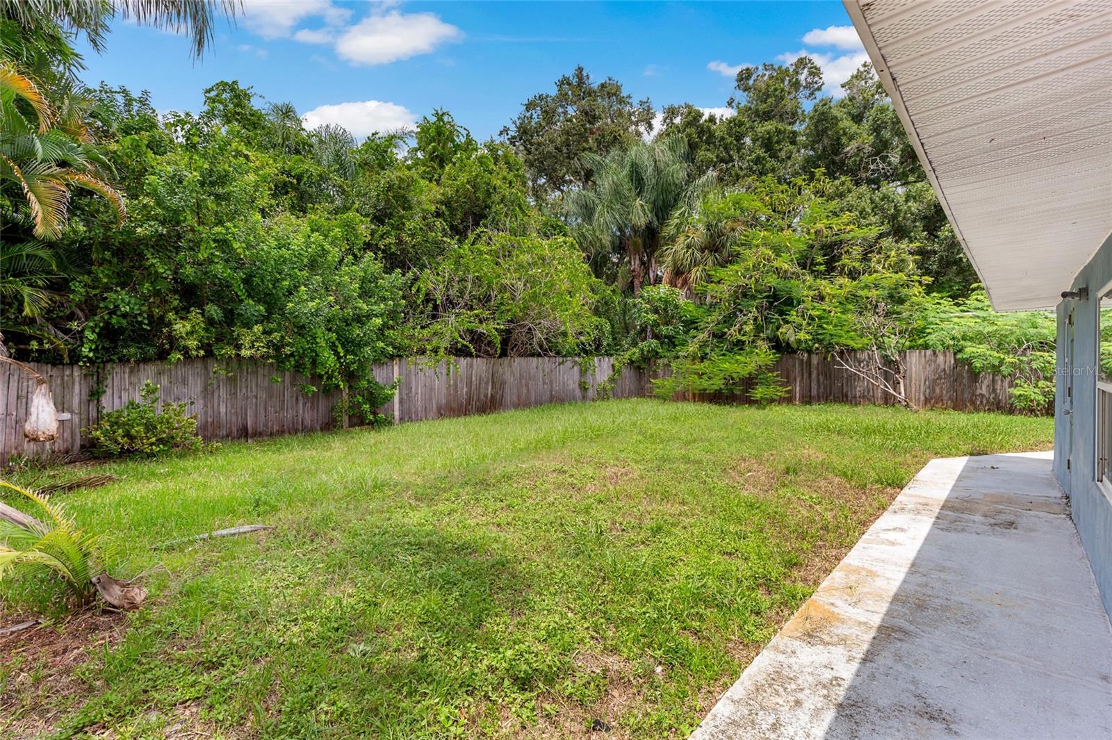 118 DAVID AVE — photo 41