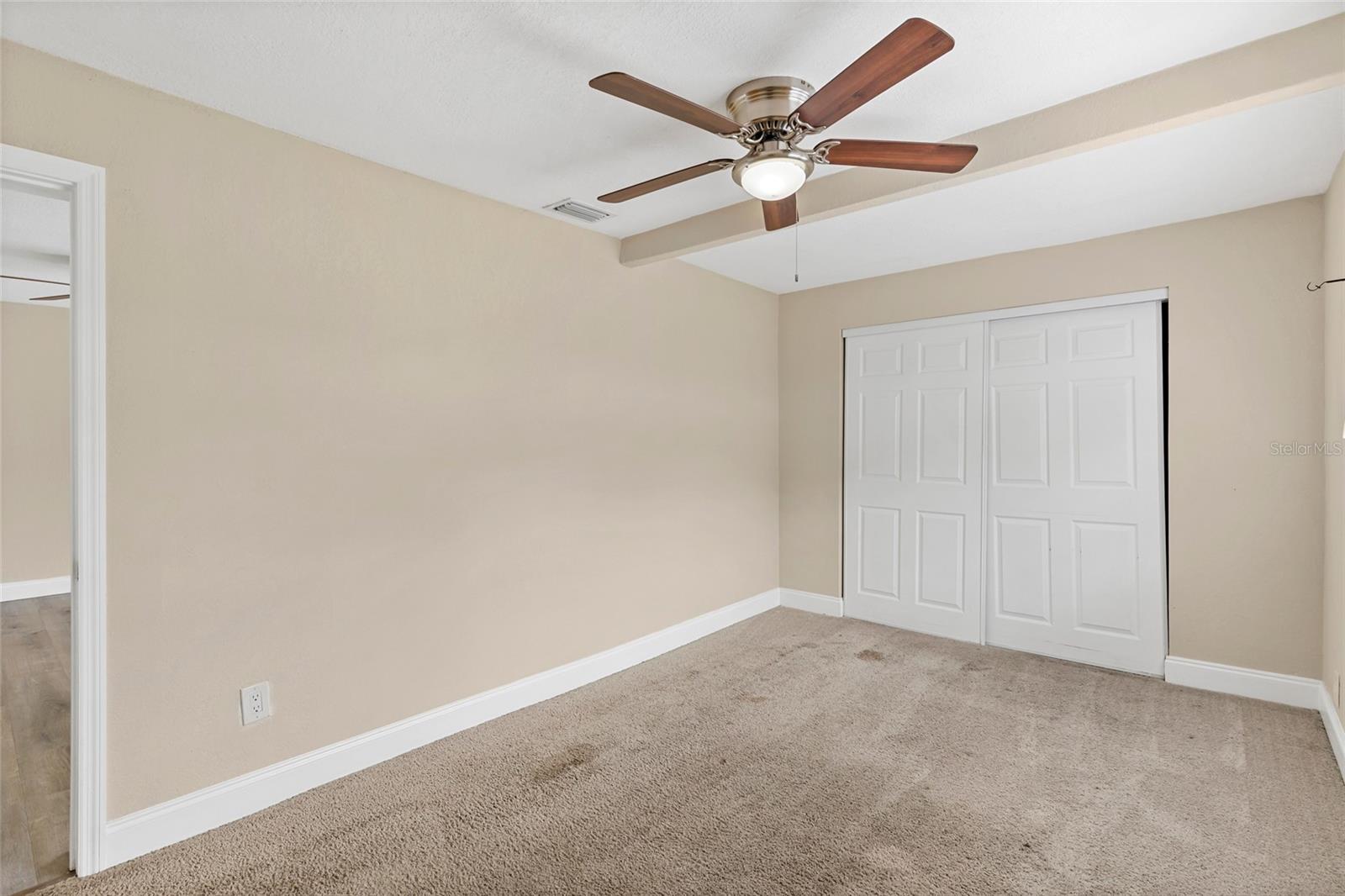 118 DAVID AVE — photo 25