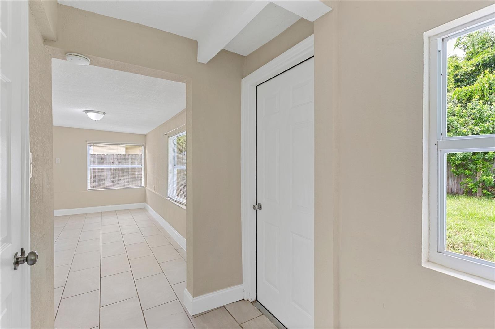 118 DAVID AVE — photo 33