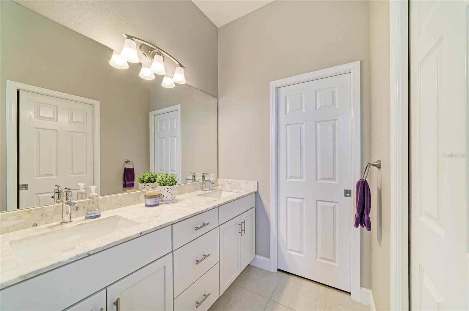 3835 CREEKSIDE PARK DR — photo 24