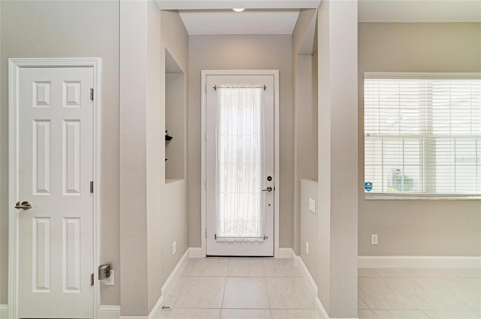 3835 CREEKSIDE PARK DR — photo 4