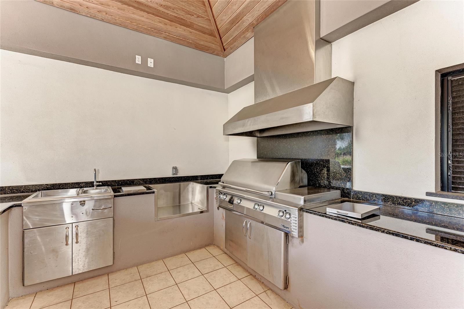 3835 CREEKSIDE PARK DR — photo 46