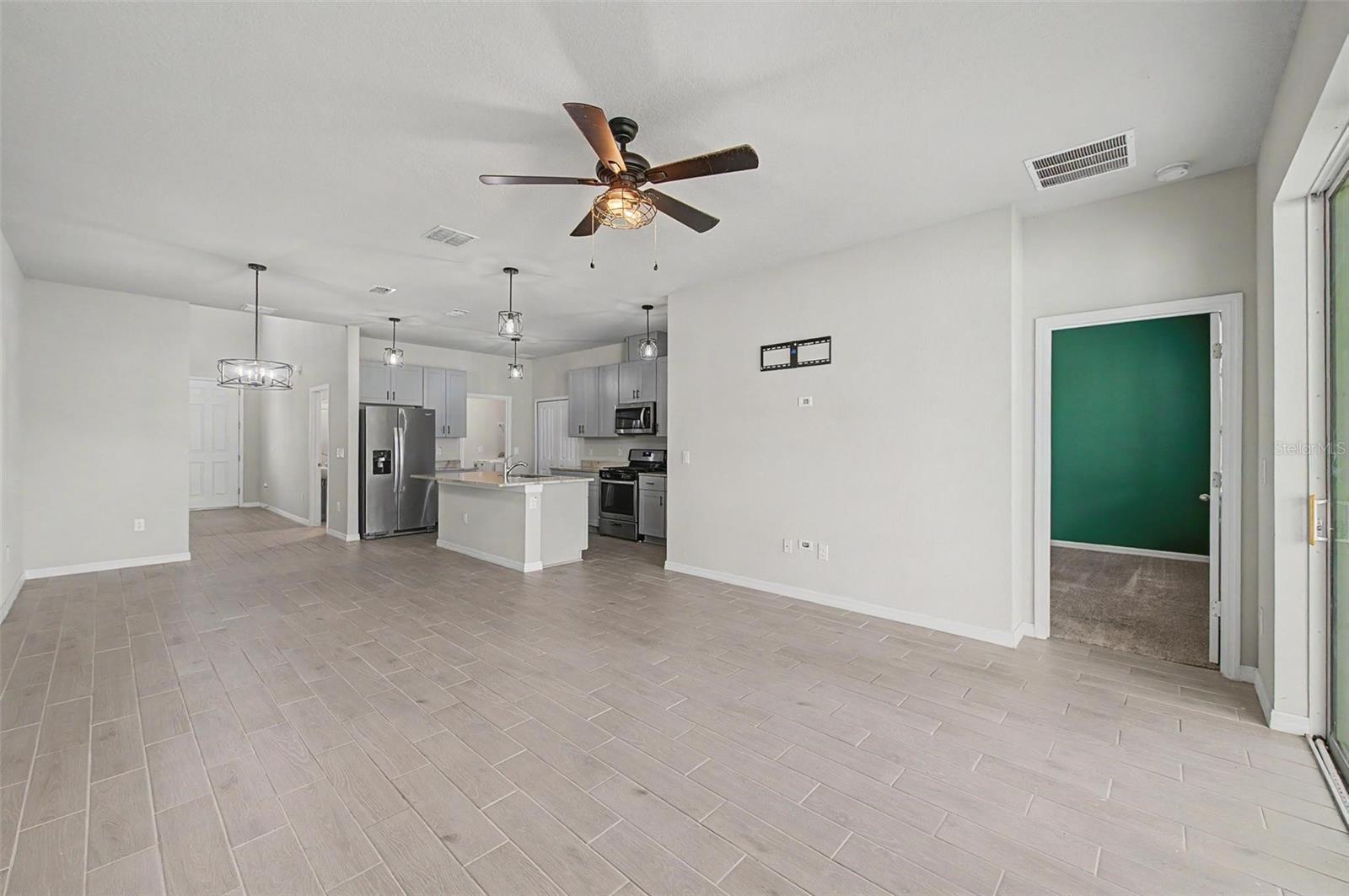 5435 BUNGALOW GROVE CT — photo 10