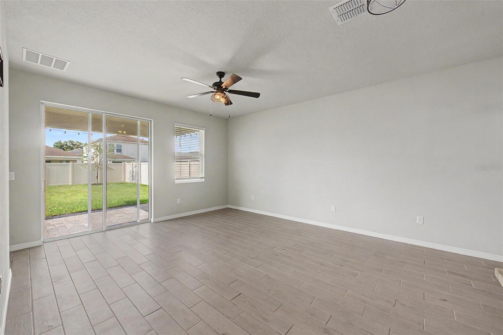 5435 BUNGALOW GROVE CT — photo 13