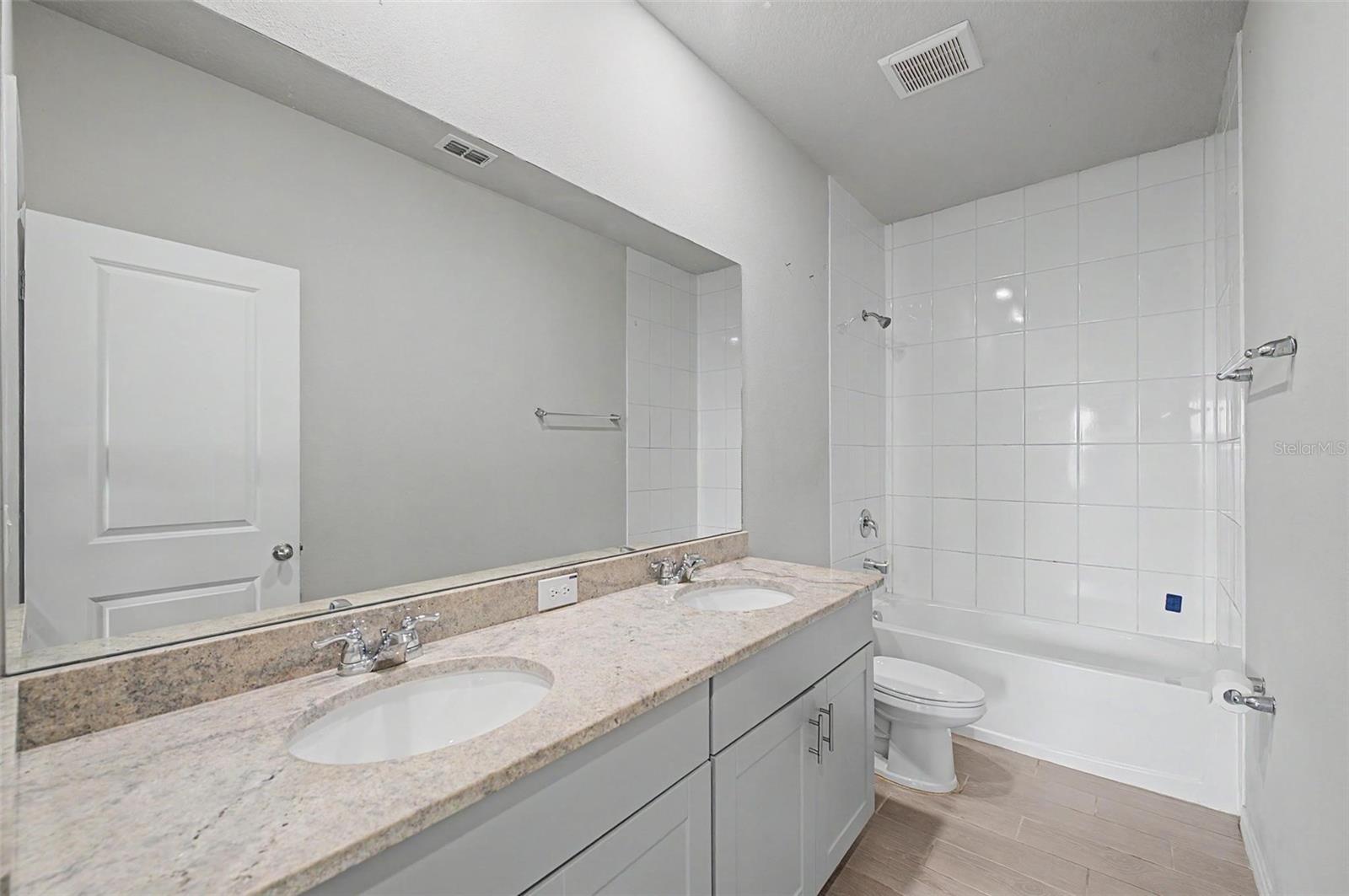 5435 BUNGALOW GROVE CT — photo 31