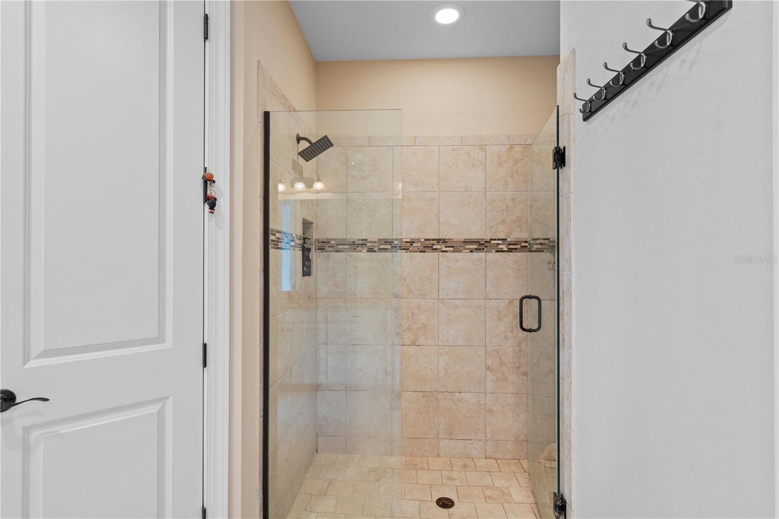 5548 SENTIERO DR — photo 35