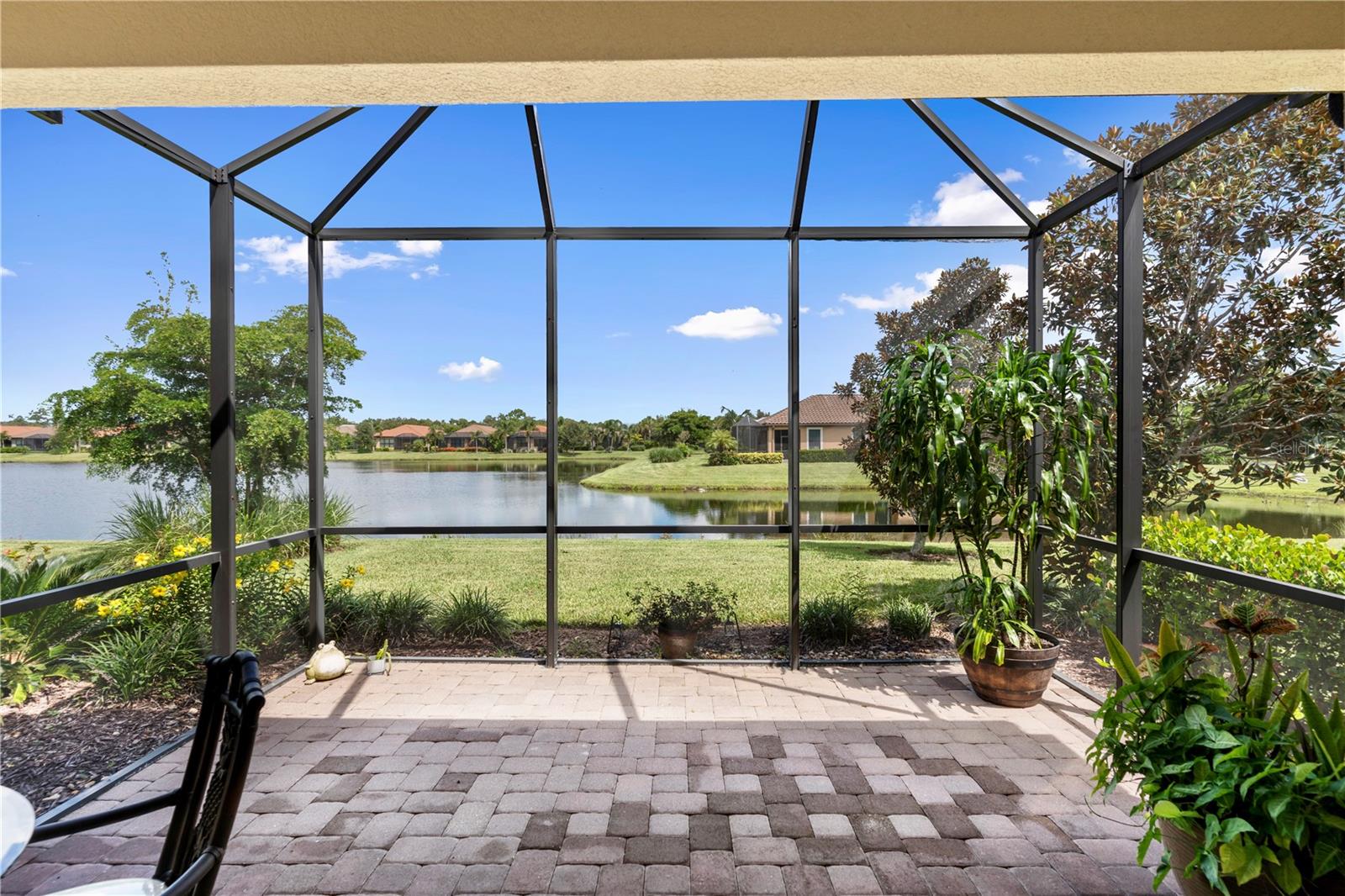5548 SENTIERO DR — photo 43