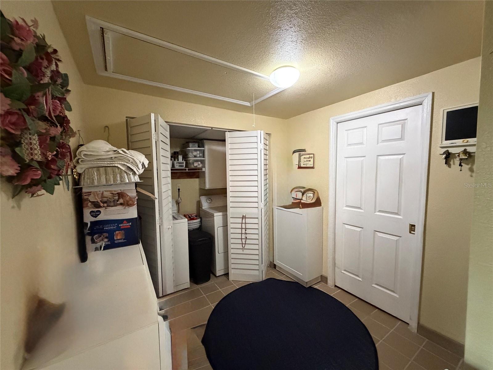 7004 ROCKWOOD DR — photo 25