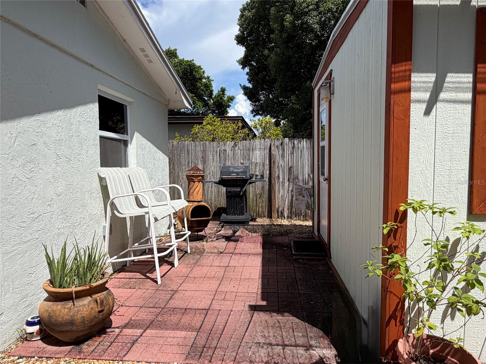 7004 ROCKWOOD DR — photo 31