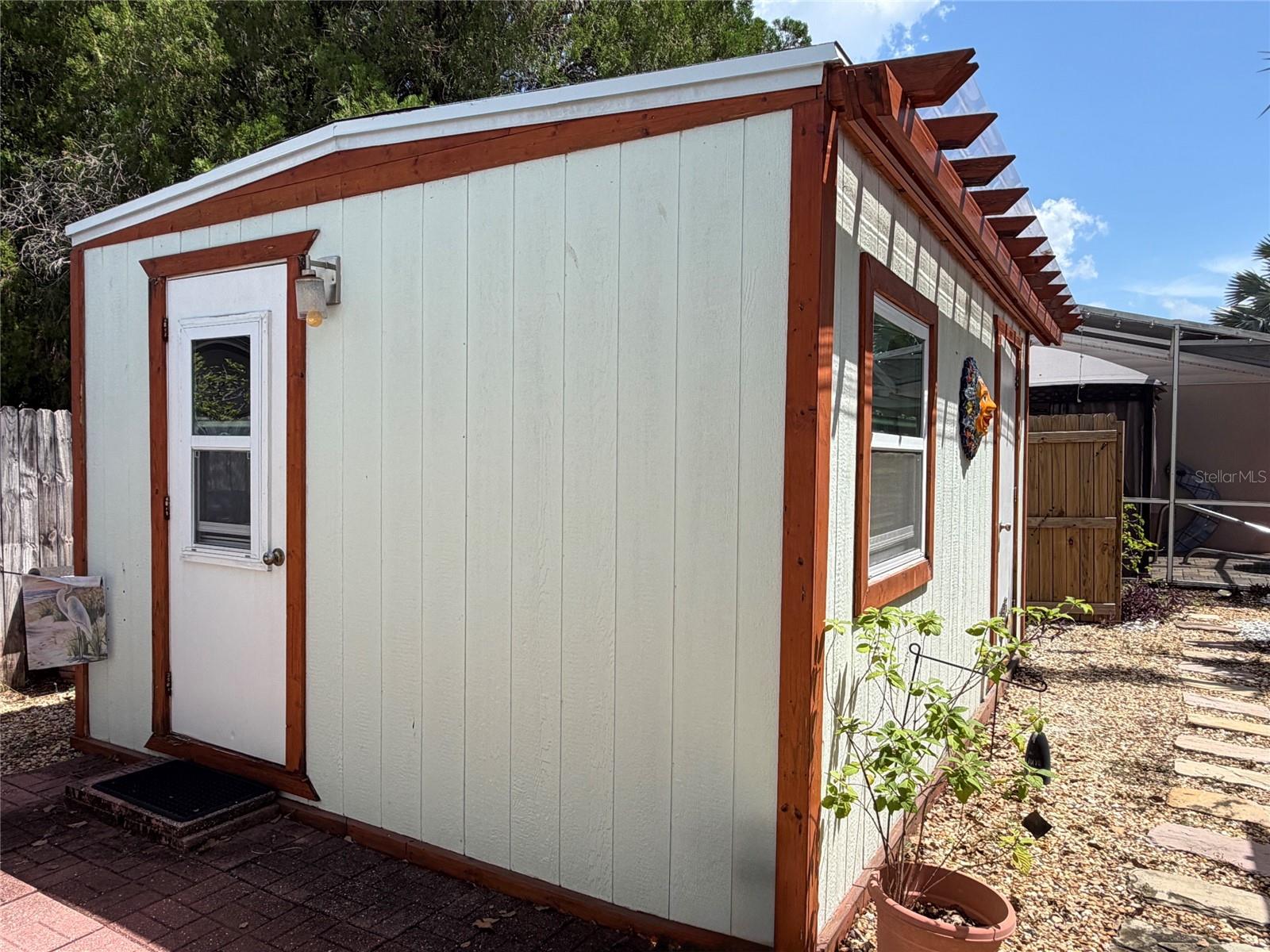 7004 ROCKWOOD DR — photo 32