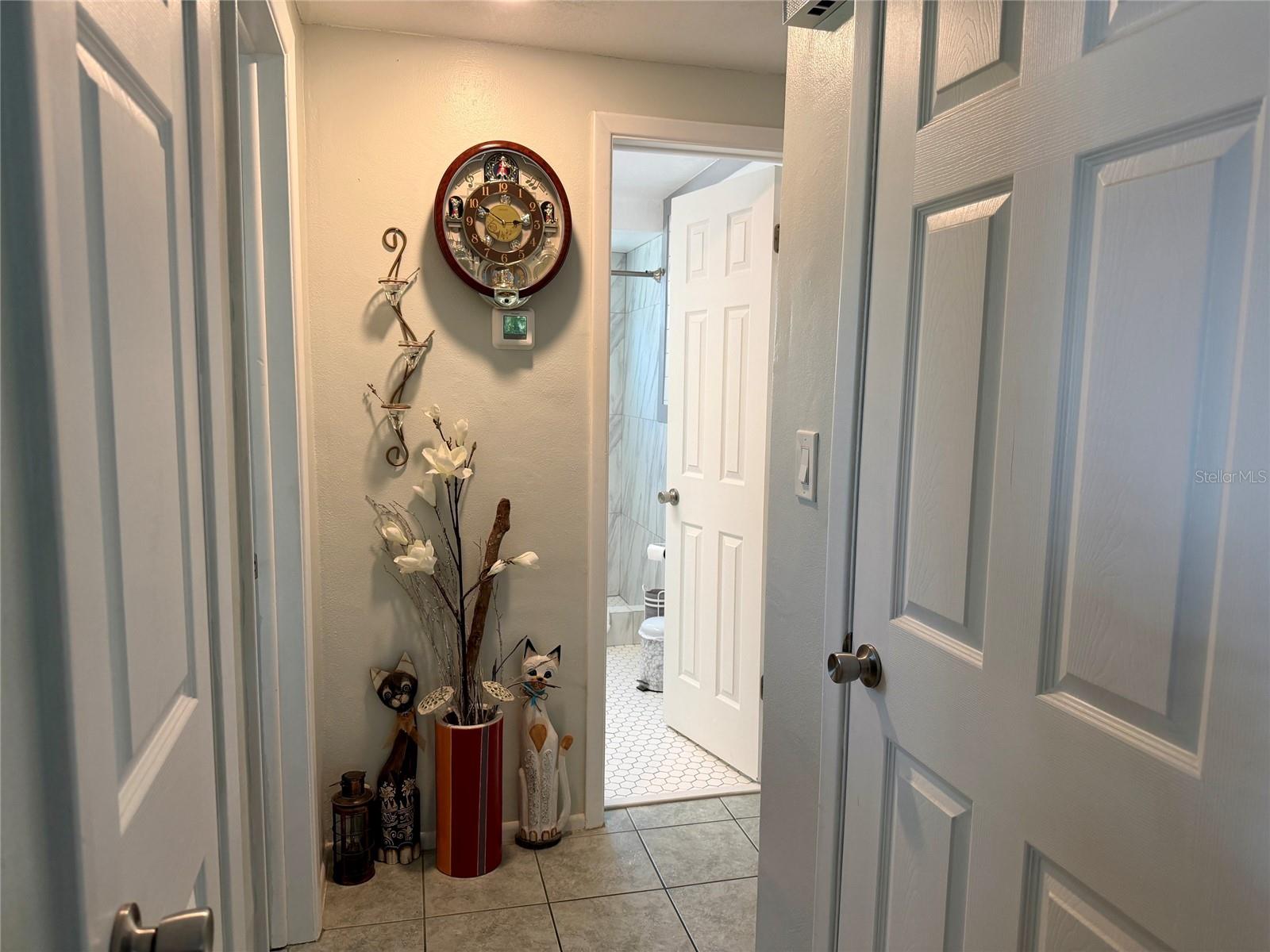 7004 ROCKWOOD DR — photo 14