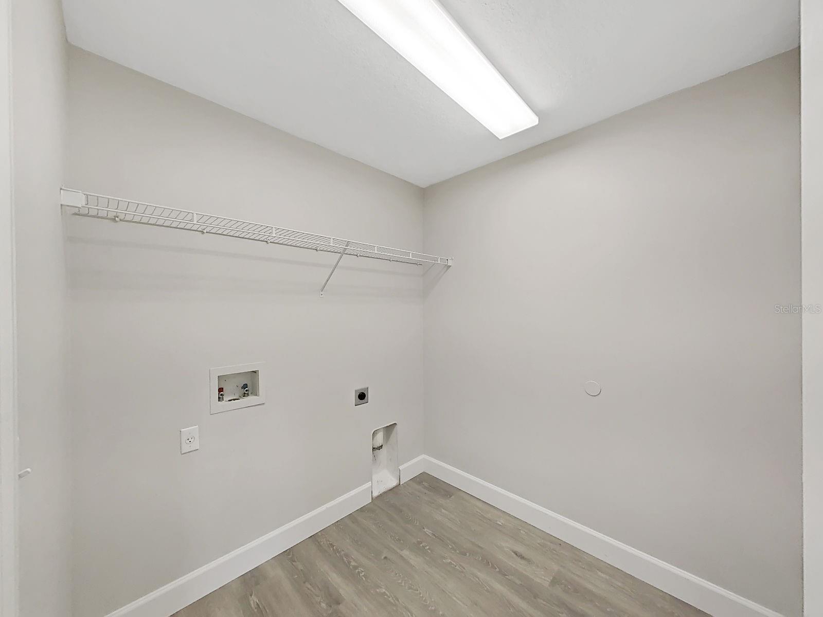 11908 FERN BLOSSOM DR — photo 35