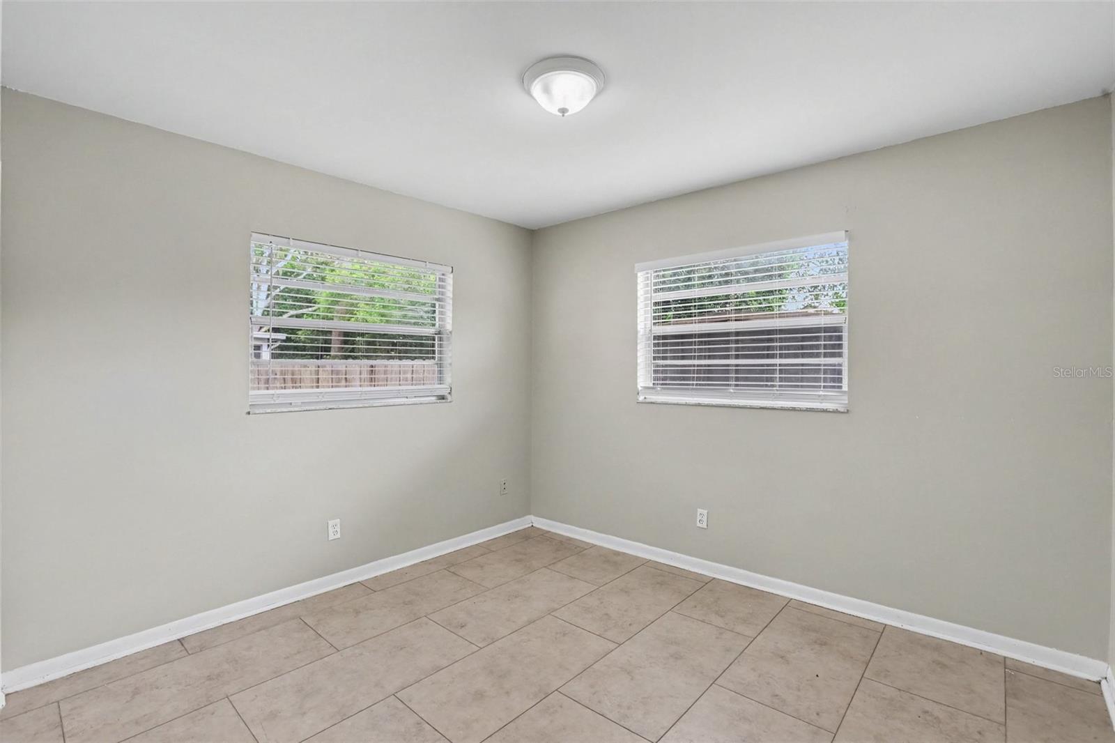 1909 SHANNONWOOD CT — photo 14