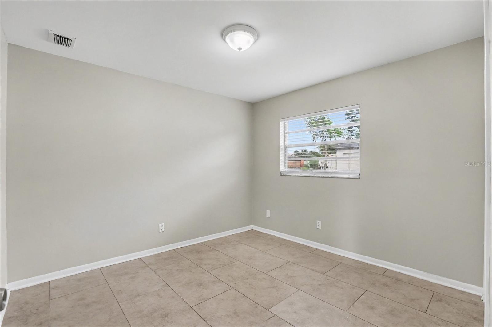 1909 SHANNONWOOD CT — photo 12