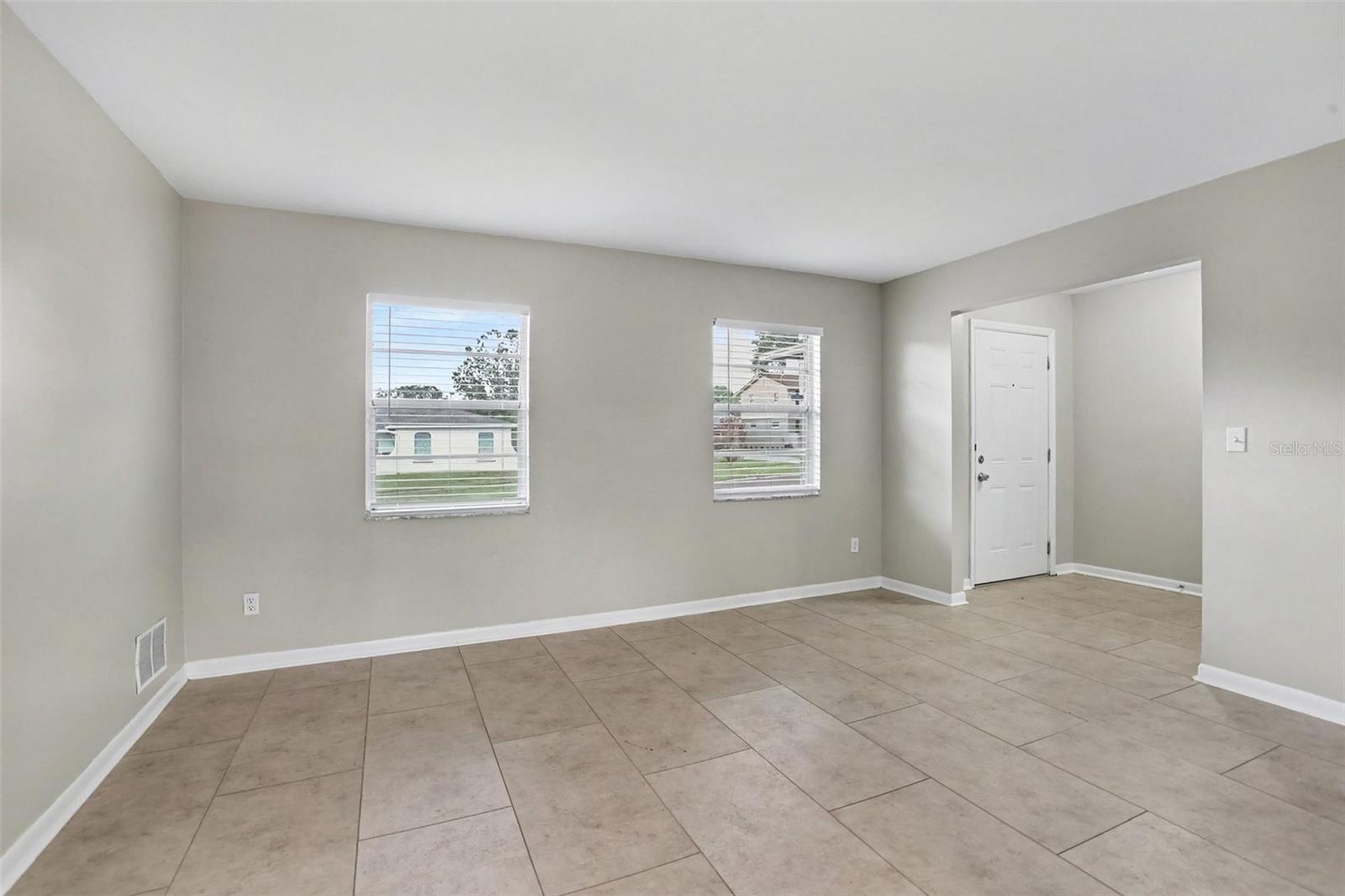 1909 SHANNONWOOD CT — photo 4