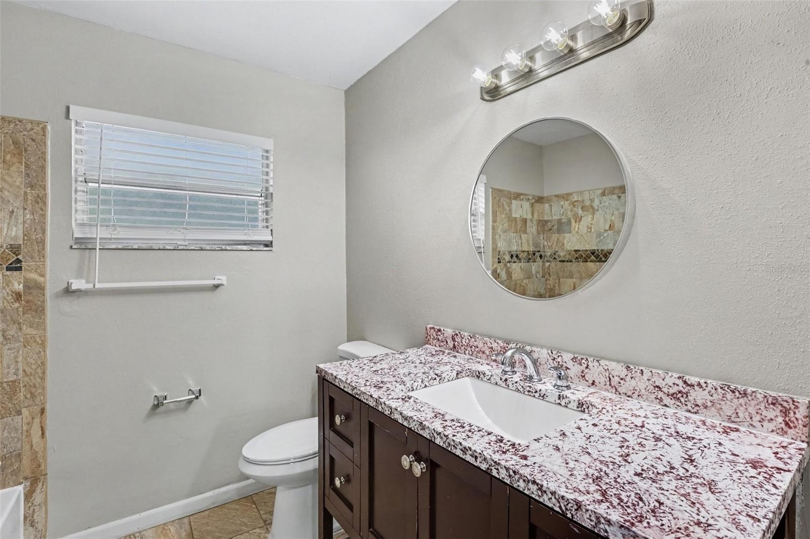 1909 SHANNONWOOD CT — photo 17