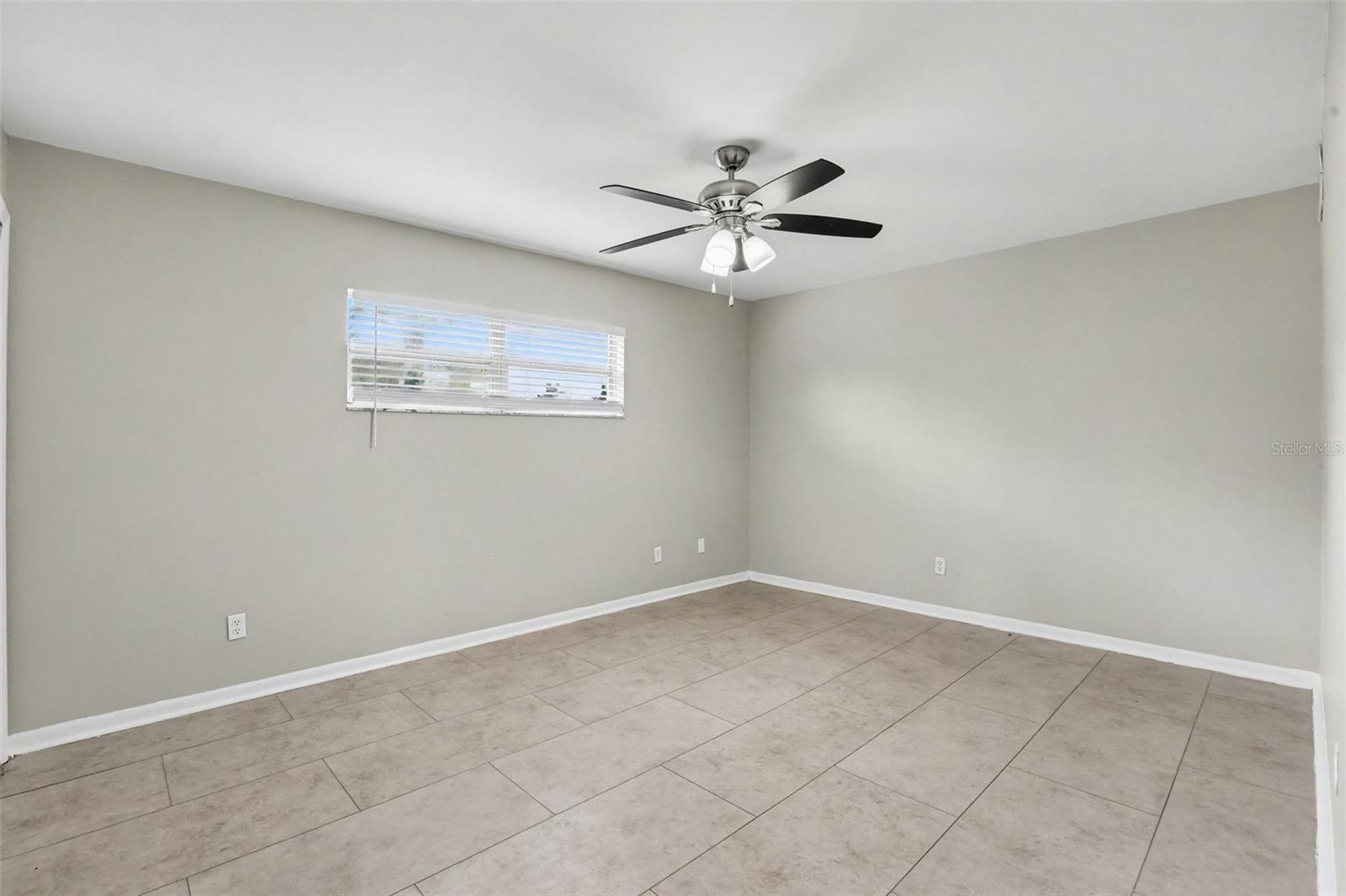 1909 SHANNONWOOD CT — photo 10