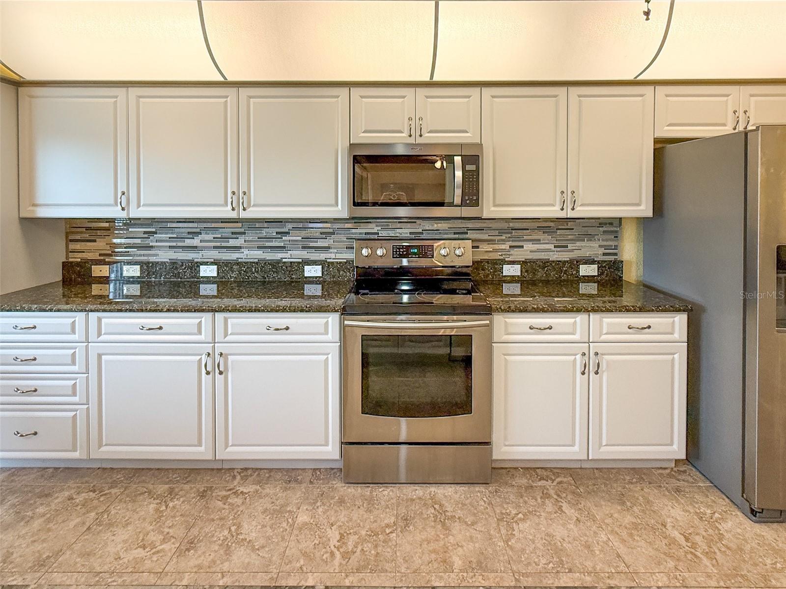 8533 CORAL CREEK LOOP — photo 10