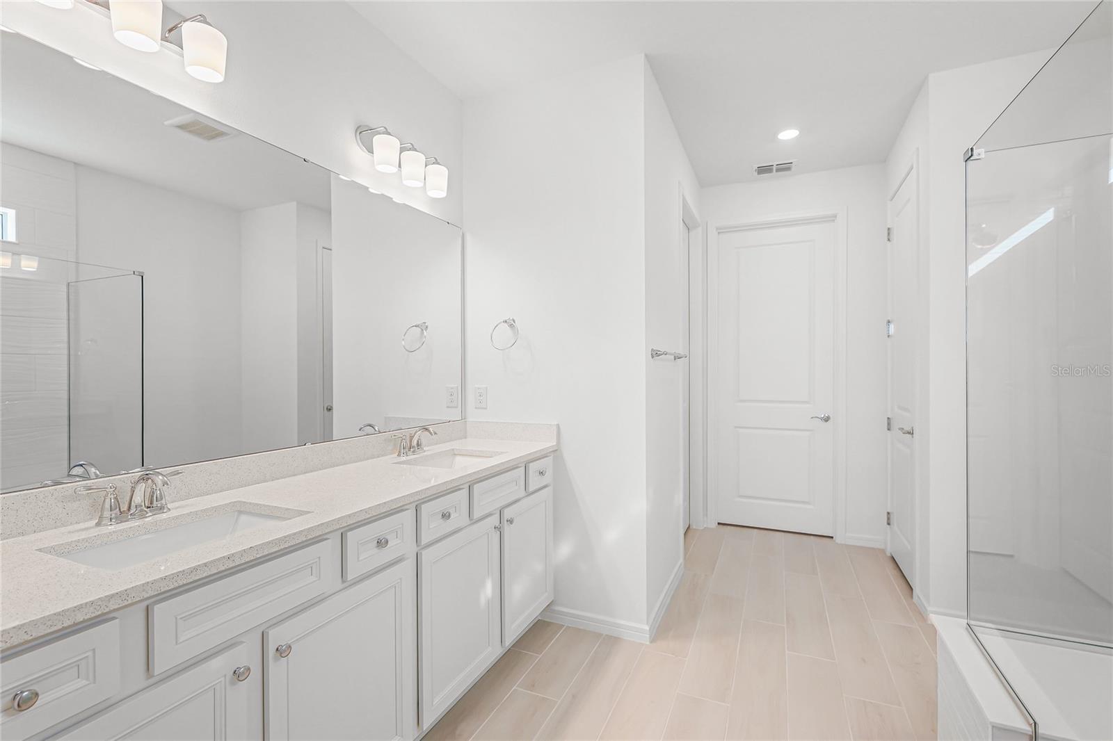 10619 SEA PINES PL — photo 39