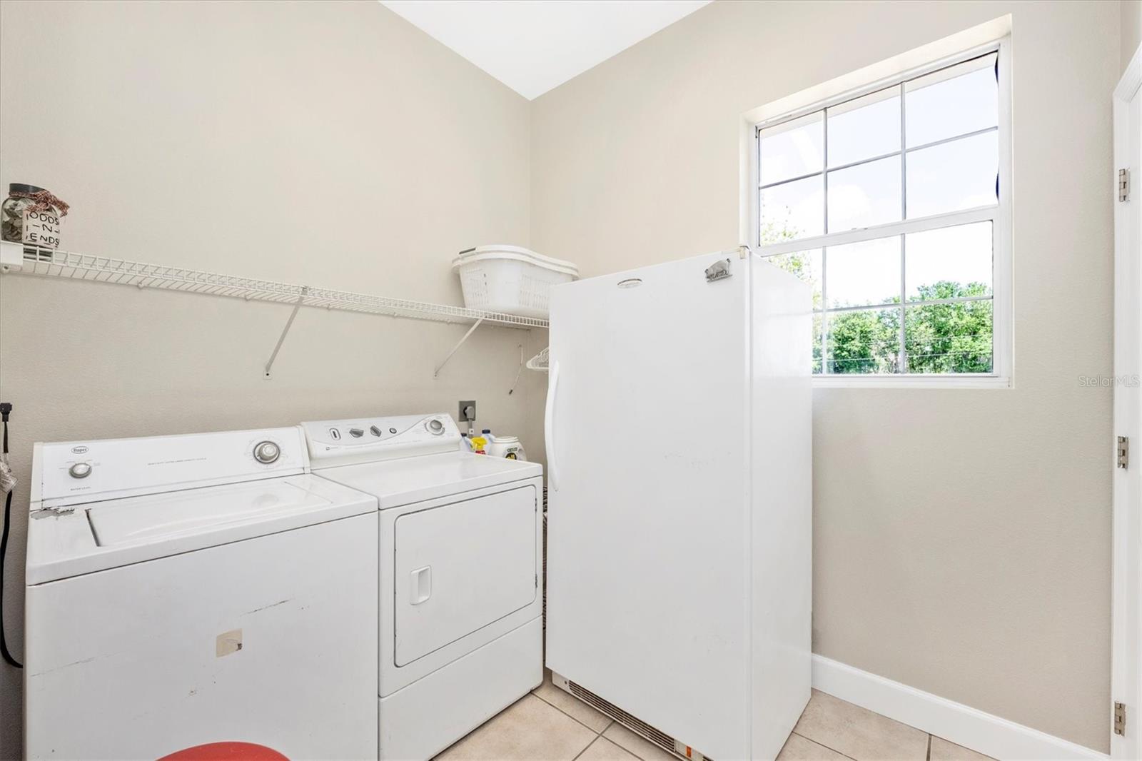 1901 JOSHUA DR — photo 25
