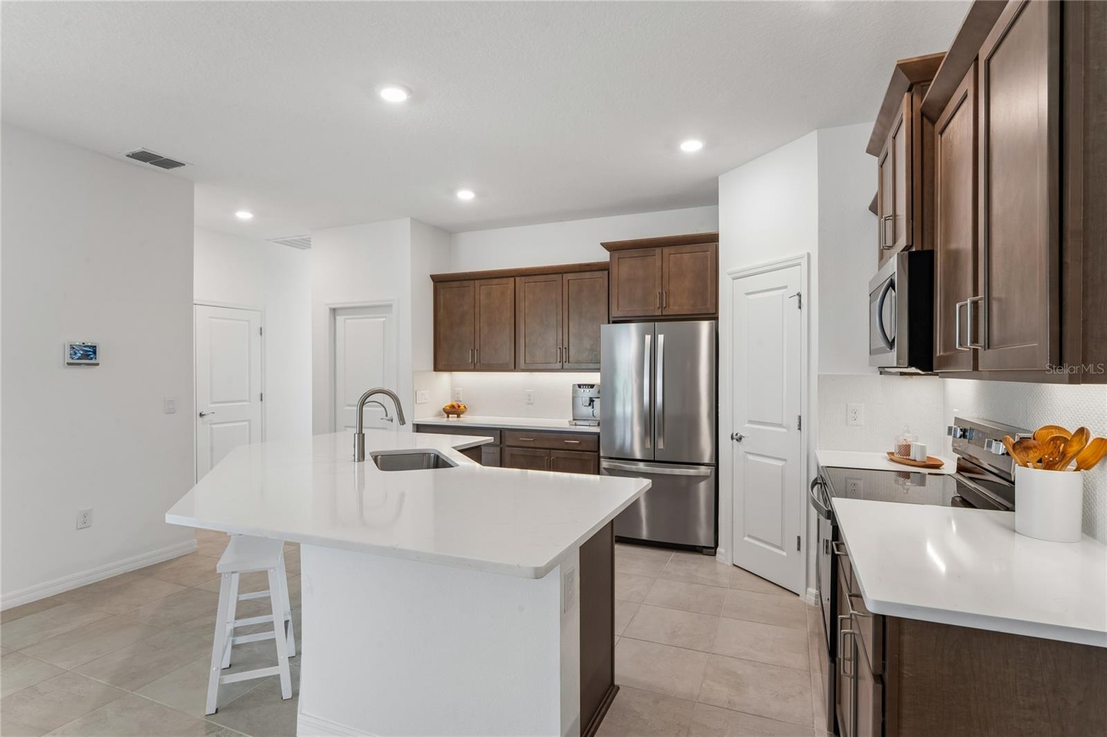 8580 BOLD CYPRESS LN — photo 18