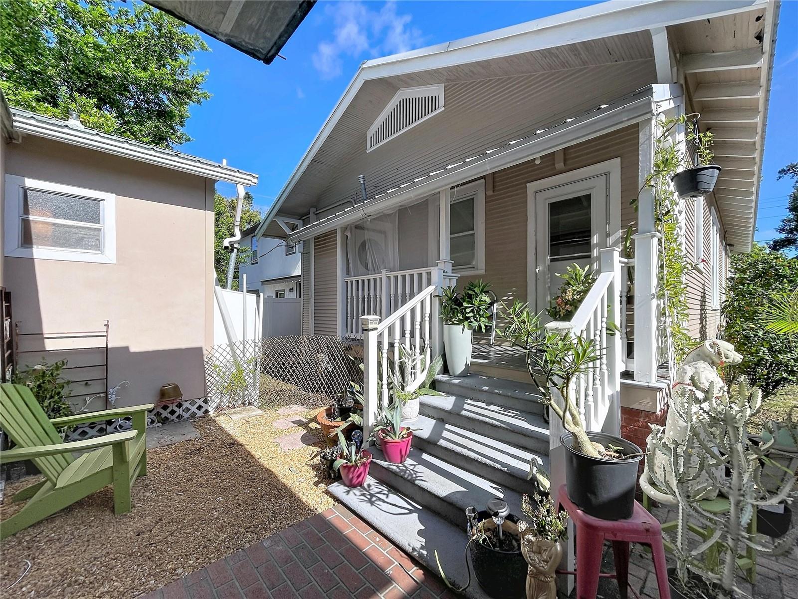 210 W FLORIBRASKA AVE — photo 66