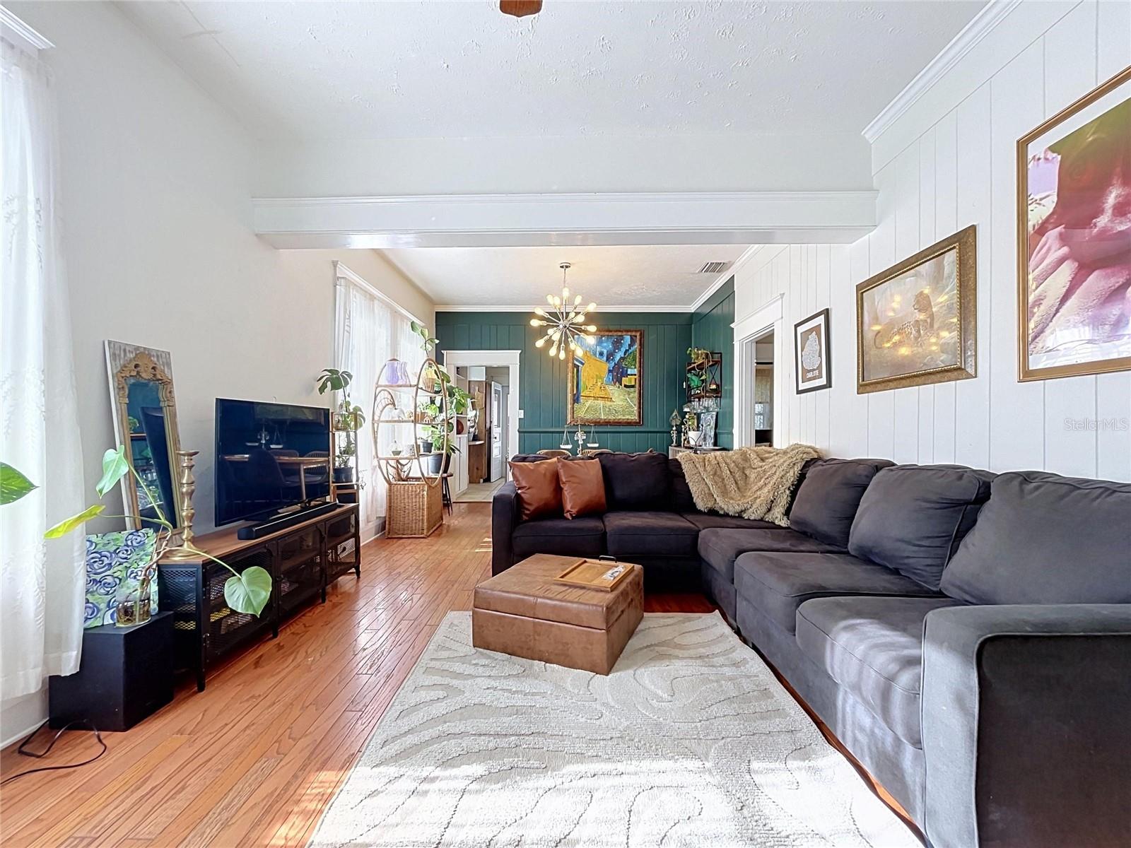 210 W FLORIBRASKA AVE — photo 14