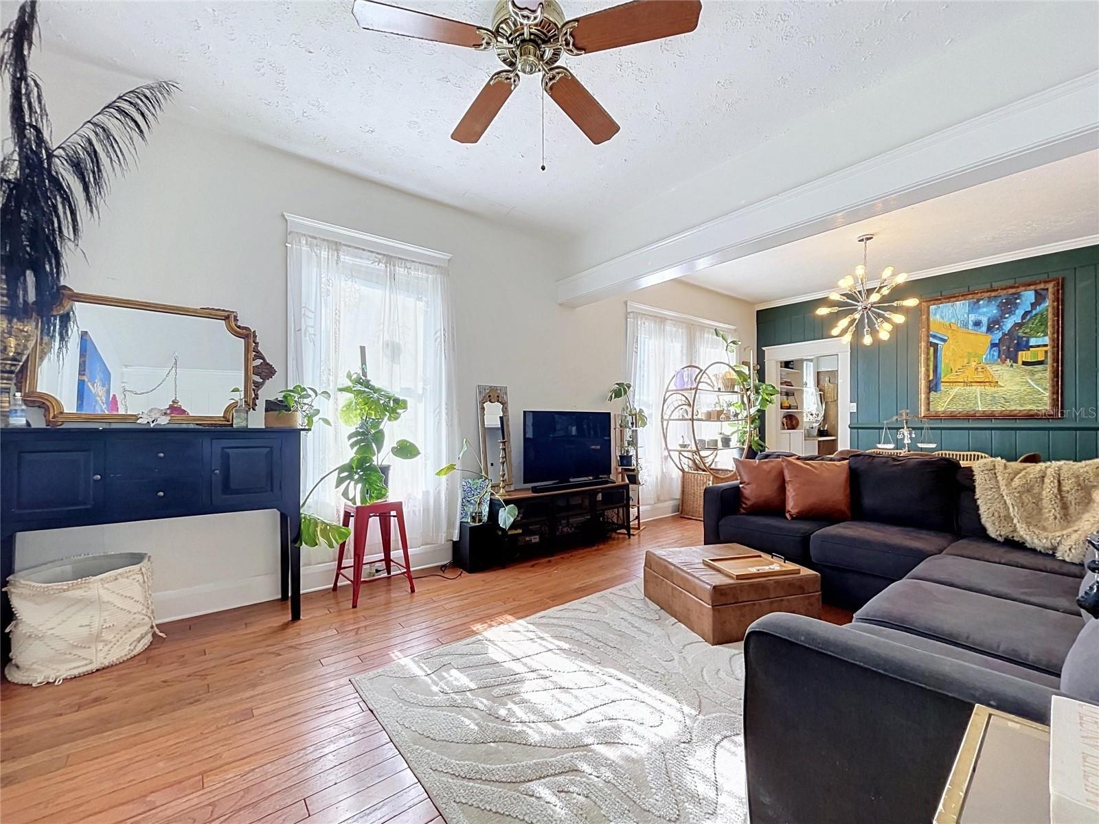 210 W FLORIBRASKA AVE — photo 13