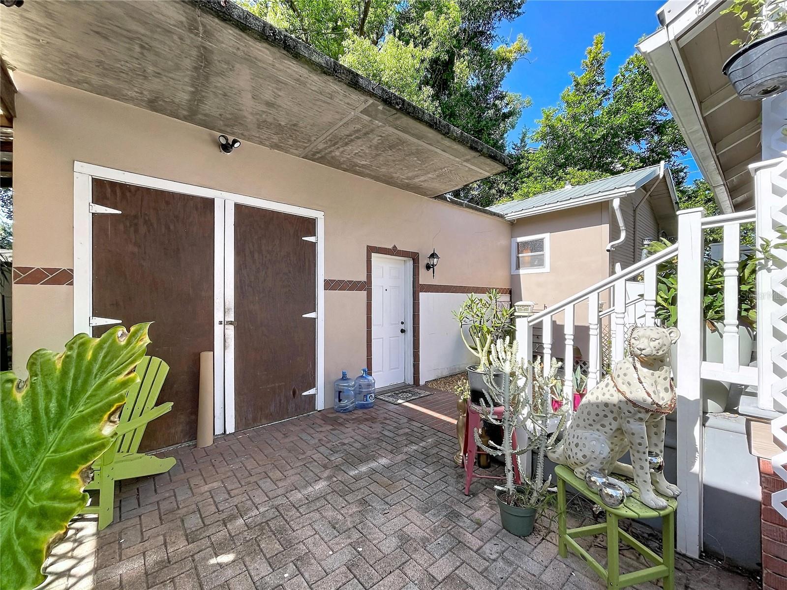 210 W FLORIBRASKA AVE — photo 64