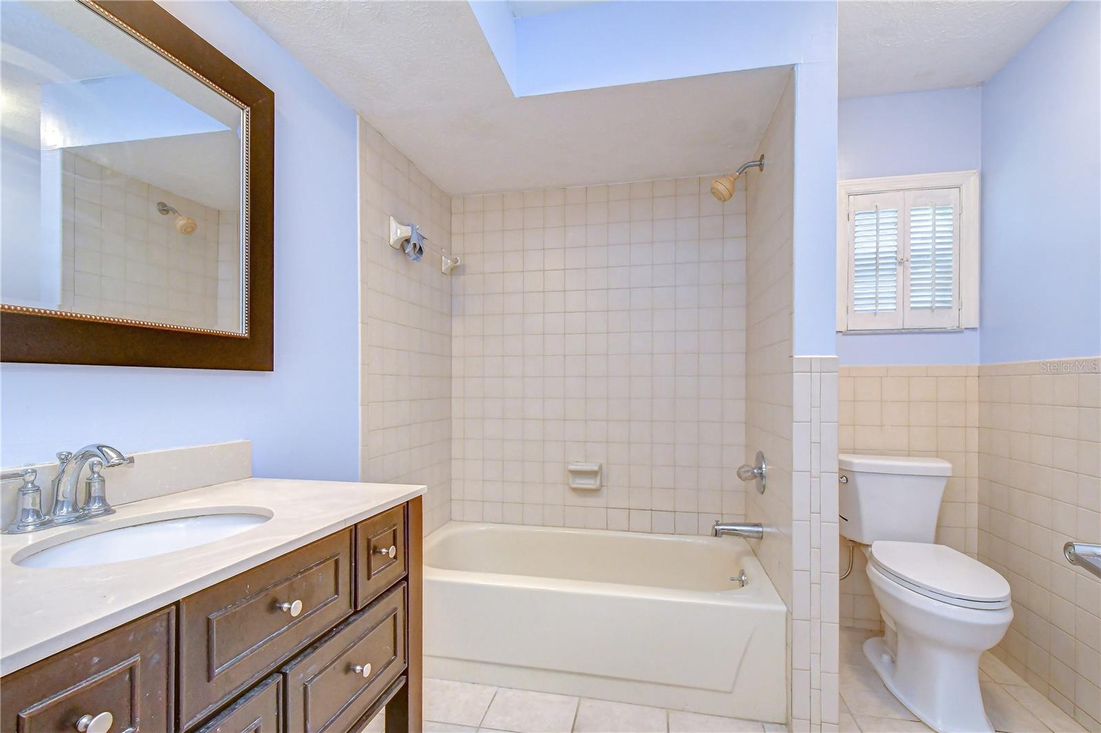 716 WESTWOOD DR — photo 19