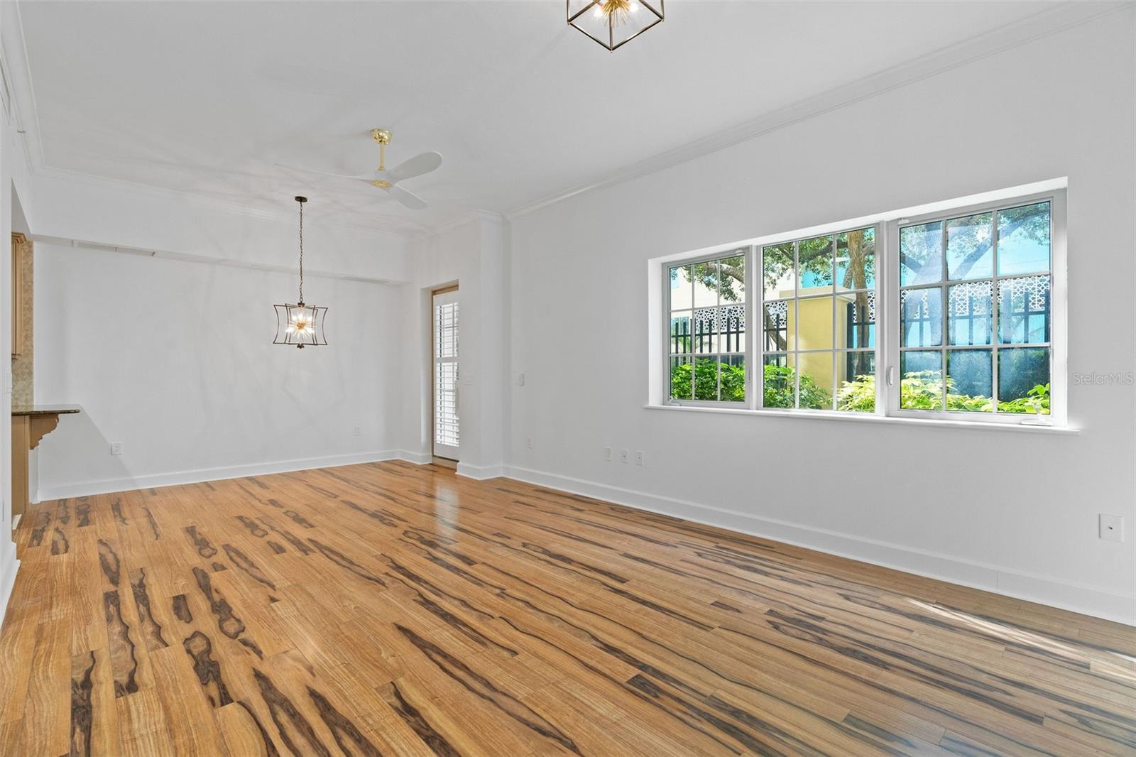 300 BEACH DR NE #309 — photo 7