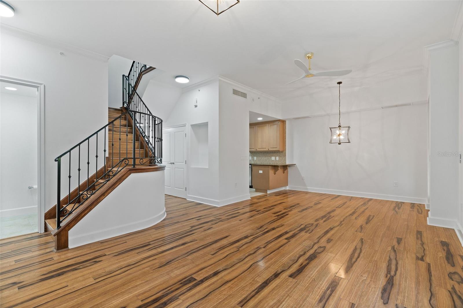 300 BEACH DR NE #309 — photo 5