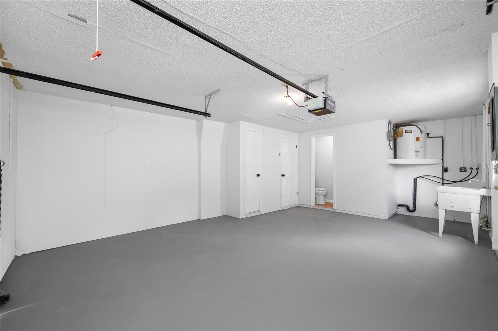 11724 PAIGE DR — photo 24