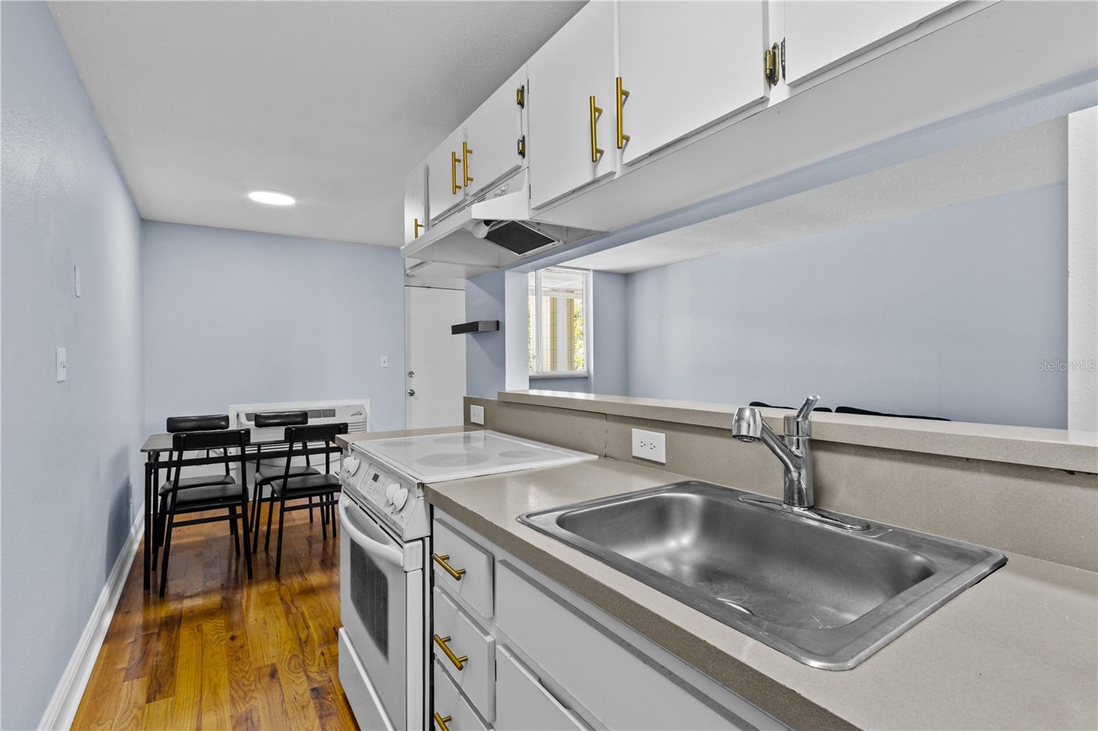 1301 S HOWARD AVE #B18 — photo 12